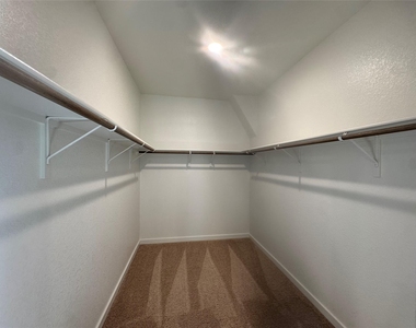 65 Hereford Loop - Photo Thumbnail 12