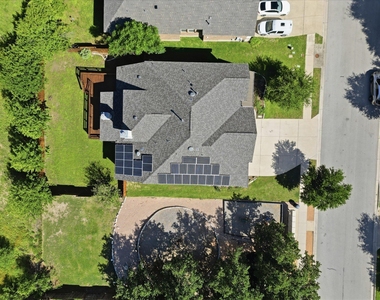 1511 Rimstone Dr - Photo Thumbnail 15