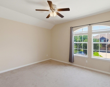 1511 Rimstone Dr - Photo Thumbnail 33