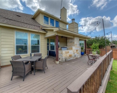 1511 Rimstone Dr - Photo Thumbnail 18