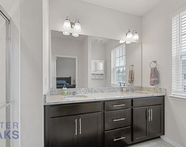 1837 Roslynhill Trail - Photo Thumbnail 7