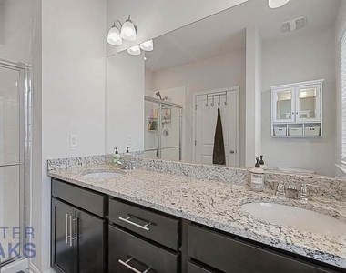 1837 Roslynhill Trail - Photo Thumbnail 5