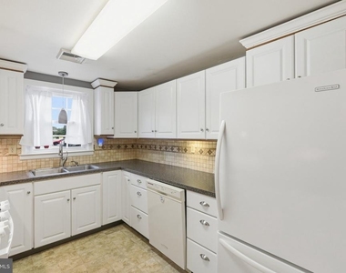 24 W Market Street - Photo Thumbnail 18