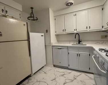 313 Pyramid Avenue - Photo Thumbnail 3