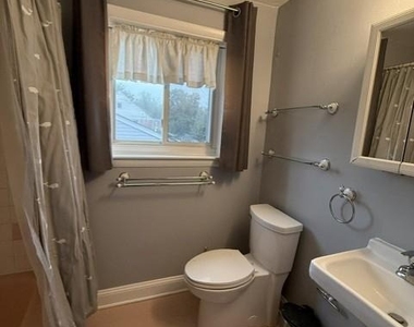 313 Pyramid Avenue - Photo Thumbnail 8
