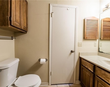 2216 San Gabriel St - Photo Thumbnail 7