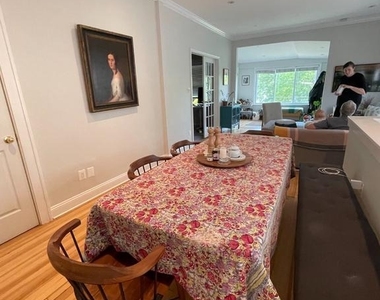 5121 Cathedral Avenue Nw - Photo Thumbnail 6