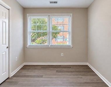 2018 37th Street Se - Photo Thumbnail 10