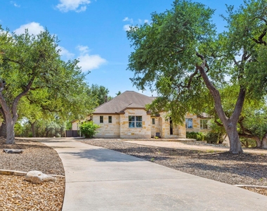 224 Magnolia Blossom Cv - Photo Thumbnail 1