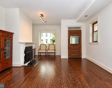 1841 Ontario Place Nw - Photo Thumbnail 2