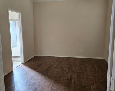 1608 Colorado Bend Dr - Photo Thumbnail 5