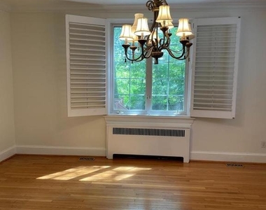 6105 29th Street Nw - Photo Thumbnail 8