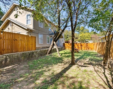 3107 E 13th St - Photo Thumbnail 25