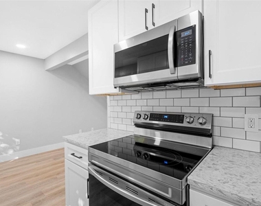 3107 E 13th St - Photo Thumbnail 38