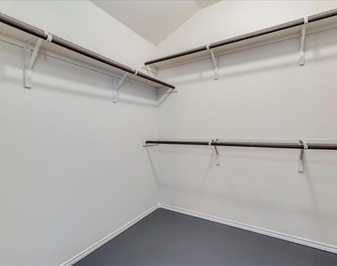 430 Dragon Ridge Rd - Photo Thumbnail 12