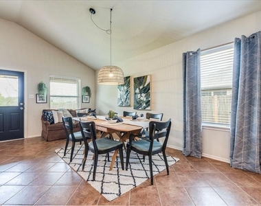 430 Dragon Ridge Rd - Photo Thumbnail 8
