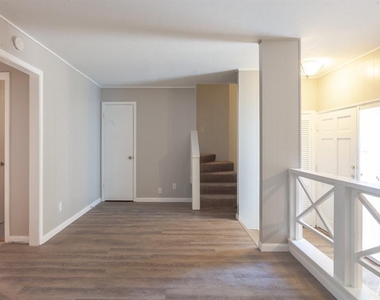 3405 Grooms St - Photo Thumbnail 10