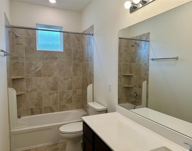 412 Montauk Loop - Photo Thumbnail 19