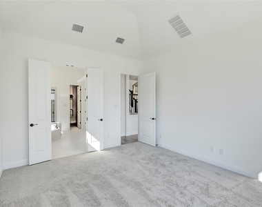 920 Old Garden Rd - Photo Thumbnail 18