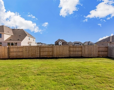 920 Old Garden Rd - Photo Thumbnail 38