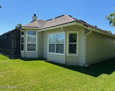 1644 Hampton Place - Photo Thumbnail 15