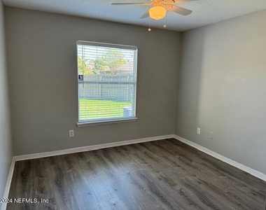 1644 Hampton Place - Photo Thumbnail 13
