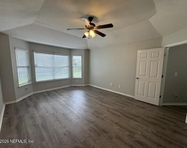 1644 Hampton Place - Photo Thumbnail 8