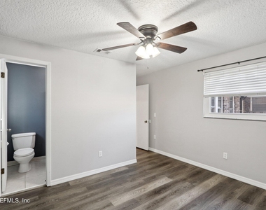 1854 Lakotna Drive - Photo Thumbnail 27