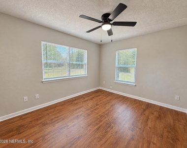 1062 Collier Boulevard - Photo Thumbnail 5
