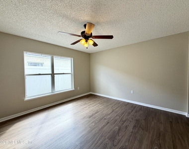 2614 Sunrise Ridge Lane - Photo Thumbnail 12
