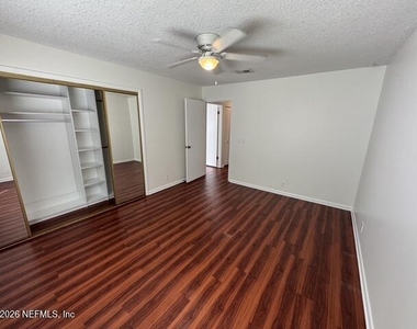 10355 Bigtree Lane - Photo Thumbnail 16