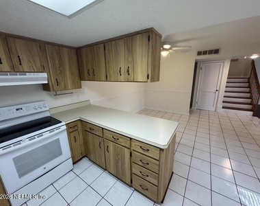 10355 Bigtree Lane - Photo Thumbnail 27