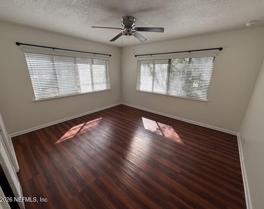 10355 Bigtree Lane - Photo Thumbnail 13