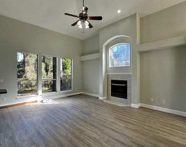 2367 Huckins Court - Photo Thumbnail 5