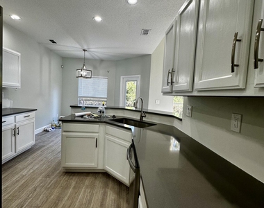 2367 Huckins Court - Photo Thumbnail 6