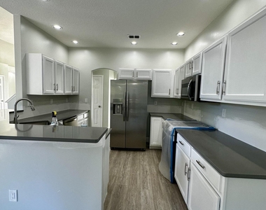 2367 Huckins Court - Photo Thumbnail 8