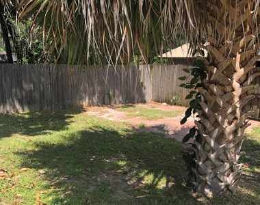 421 Parkwood Drive - Photo Thumbnail 23