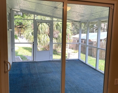 421 Parkwood Drive - Photo Thumbnail 19