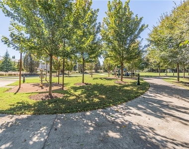 3235 Cape Circle - Photo Thumbnail 25