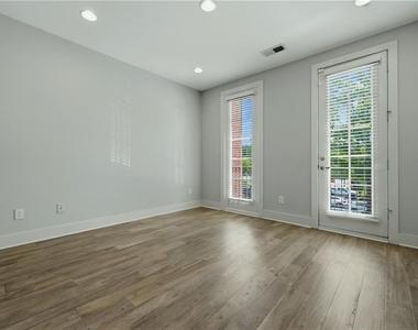 6146 Holly Park Lane Se - Photo Thumbnail 17