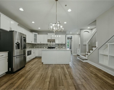 6146 Holly Park Lane Se - Photo Thumbnail 11