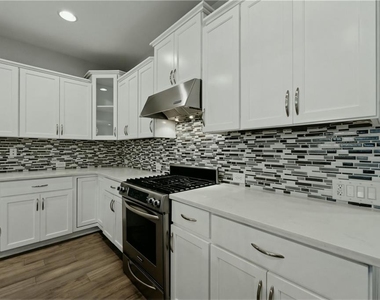 6146 Holly Park Lane Se - Photo Thumbnail 14