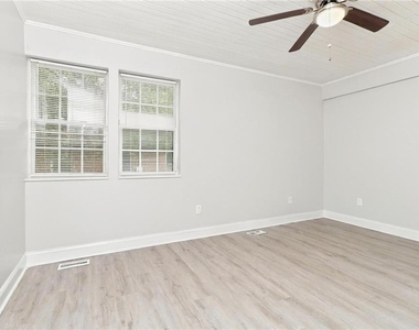2280 Camp Ground Road Sw - Photo Thumbnail 9