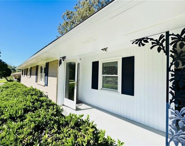 4104 Cedar Knoll Drive - Photo Thumbnail 4