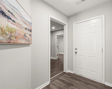 2627 Stanton Road Se - Photo Thumbnail 3