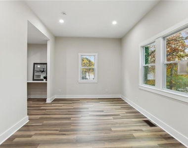 190 Adair Avenue Se - Photo Thumbnail 10