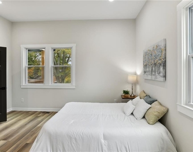 190 Adair Avenue Se - Photo Thumbnail 36