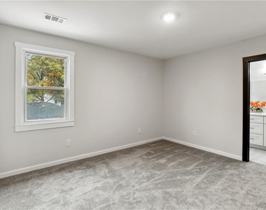 190 Adair Avenue Se - Photo Thumbnail 33