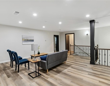 190 Adair Avenue Se - Photo Thumbnail 37