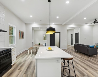 190 Adair Avenue Se - Photo Thumbnail 19
